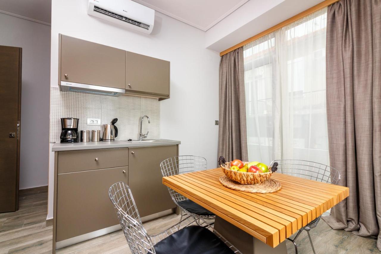 Rigas City Apartments Chrissi Akti Chania Exterior foto